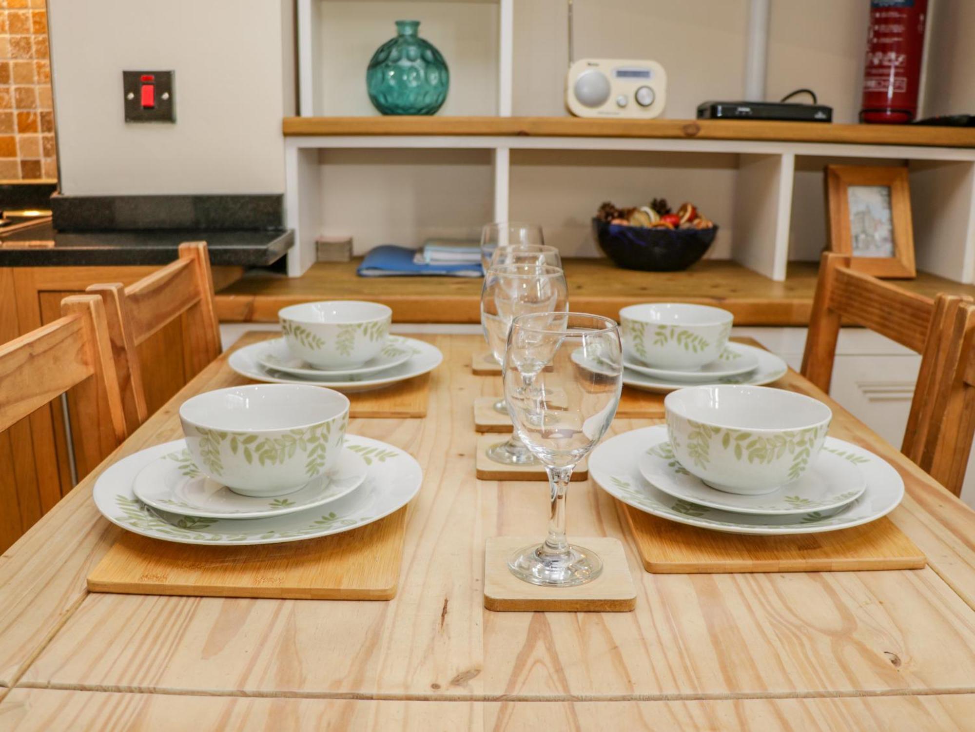 Apartment 6 วิทบี ภายนอก รูปภาพ